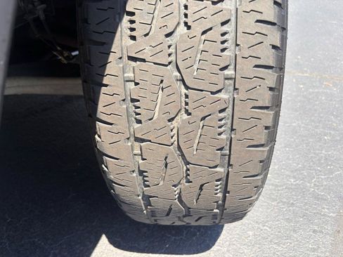 Used 2019 Jeep Grand Cherokee Trailhawk AWD/4WD image 36