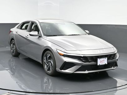 Certified 2025 Hyundai Elantra SEL