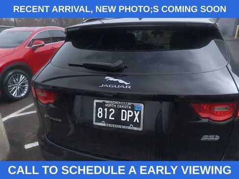 Used 2019 Jaguar F-PACE Prestige image 8