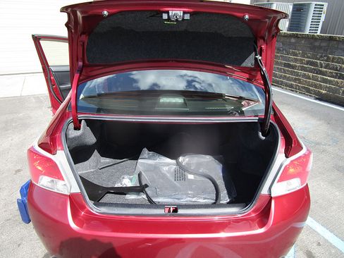 Used 2015 Subaru Impreza 2.0i Premium image 13