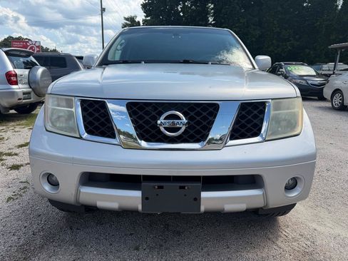 Used 2005 Nissan Pathfinder SE w/ (P01) Se Premium Pkg AWD/4WD image 6