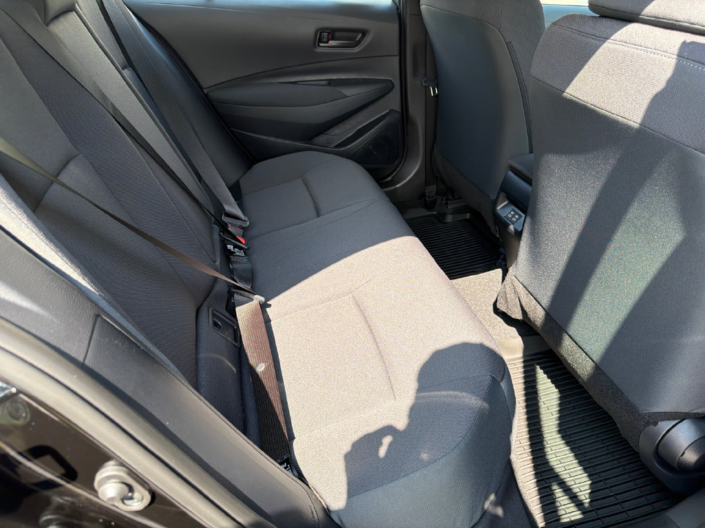 Used 2026 Toyota Corolla LE FWD image 25
