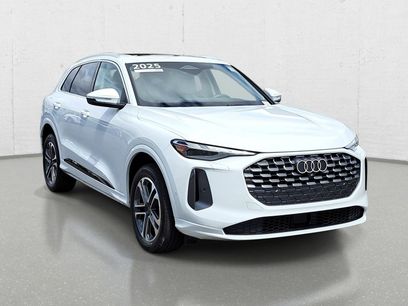 Certified 2025 Audi Q5 Premium w/ Convenience Package