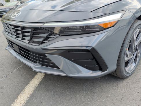 New 2026 Hyundai Elantra Limited FWD image 26