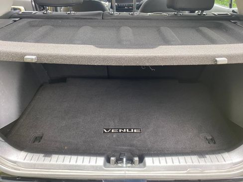 Certified 2023 Hyundai Venue SEL FWD image 29