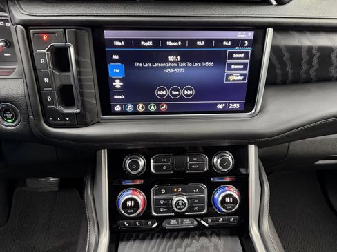 Used 2021 GMC Yukon Denali image 13