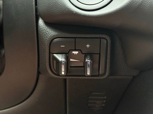 Used 2024 Dodge Durango GT image 31