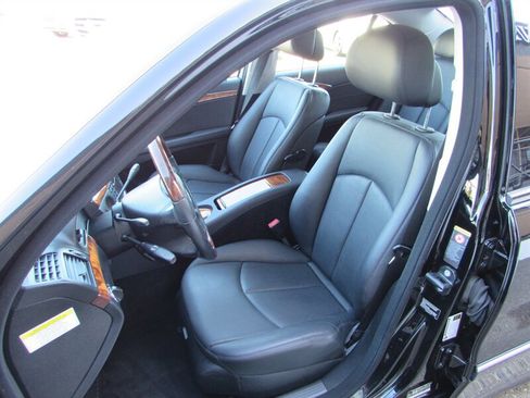 Used 2009 Mercedes-Benz E 350 4MATIC Sedan image 7