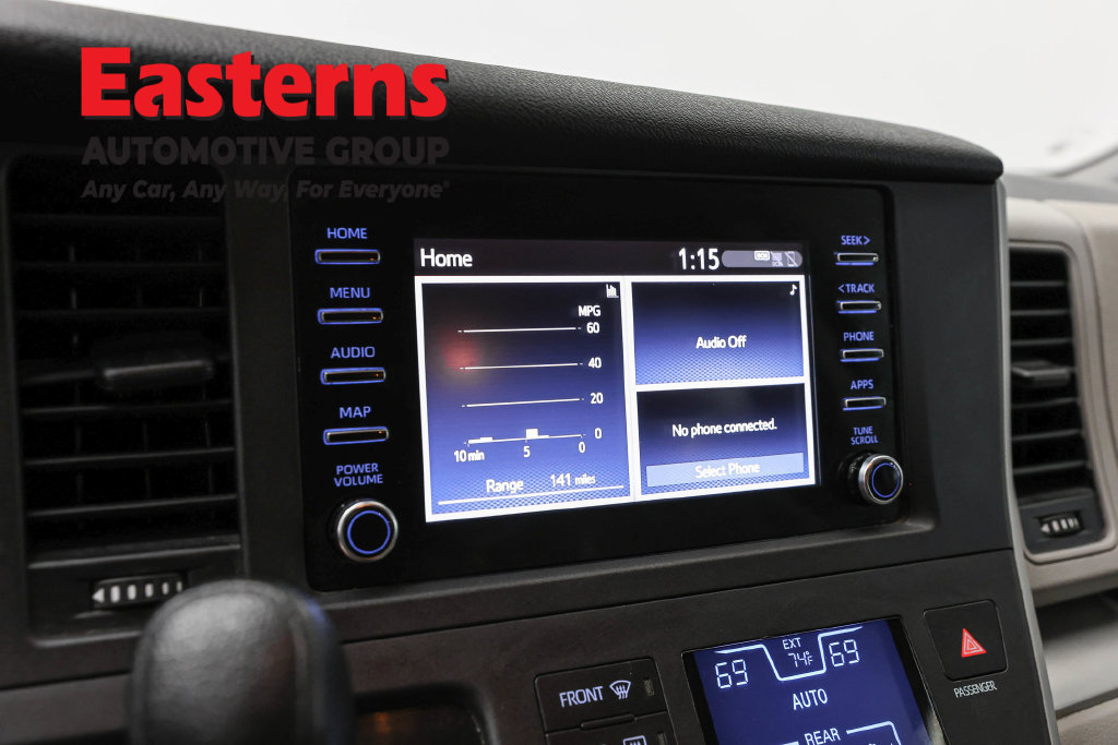 Used 2020 Toyota Sienna L FWD image 19
