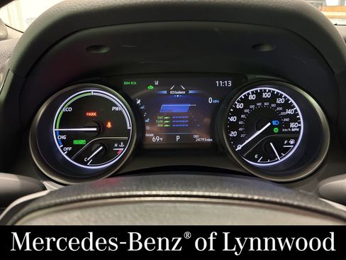 Used 2022 Toyota Camry XSE w/ Navigation Upgrade Package FWD image 18