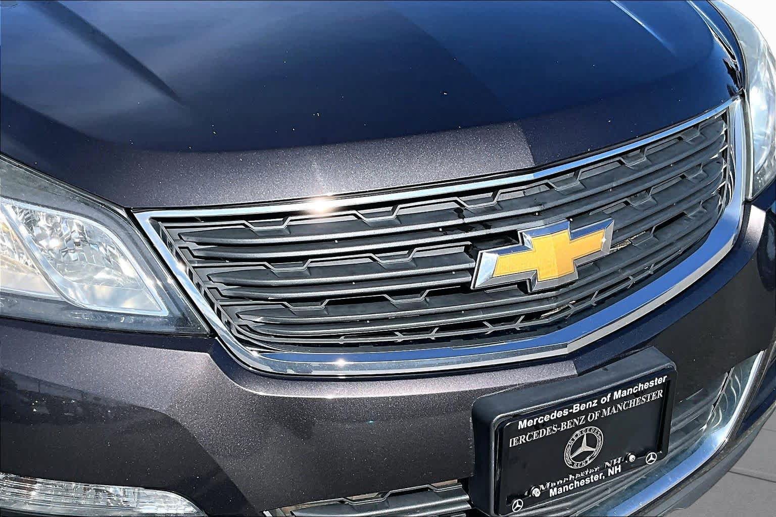Used 2017 Chevrolet Traverse LS FWD image 31