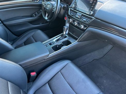 Used 2022 Honda Accord Sport image 12