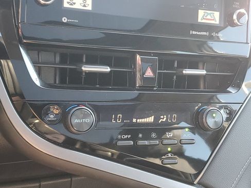 Certified 2021 Toyota Camry XSE FWD image 28