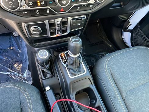 Certified 2025 Jeep Wrangler Sahara image 29