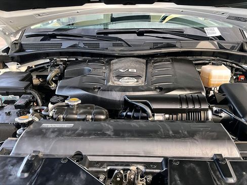 Certified 2024 Nissan Armada SL image 31