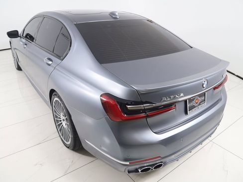 Used 2022 BMW ALPINA B7 xDrive w/ Luxury Rear Seating Package image 42