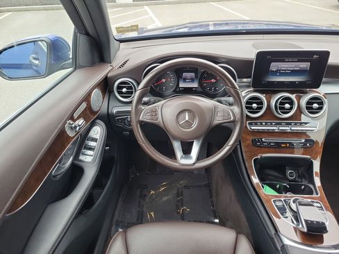 Used 2017 Mercedes-Benz GLC 300 4MATIC image 19