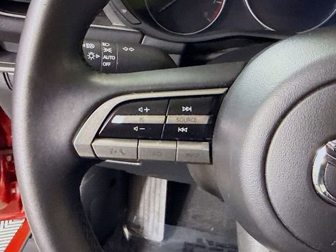 Used 2022 MAZDA MAZDA3 s FWD image 22