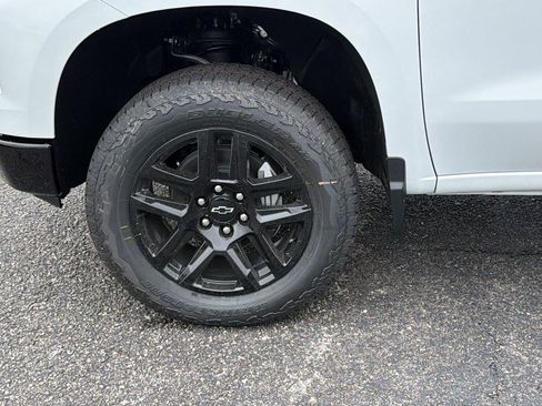 New 2026 Chevrolet Silverado 1500 LT Trail Boss AWD/4WD image 9