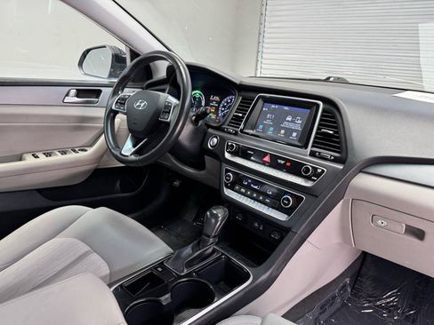 Used 2019 Hyundai Sonata SE FWD image 14