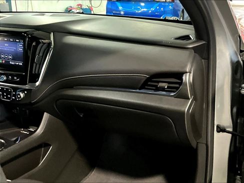 Used 2023 Chevrolet Traverse Premier w/ Redline Edition image 13