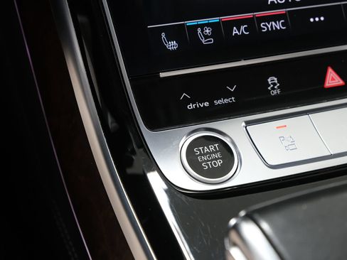 Used 2021 Audi A8 L 4.0T w/ Luxury Package AWD/4WD image 22