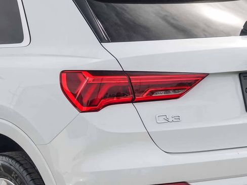 Used 2020 Audi Q3 2.0T Premium image 7