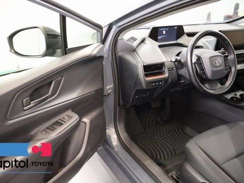 Used 2024 Toyota Prius Prime FWD image 9