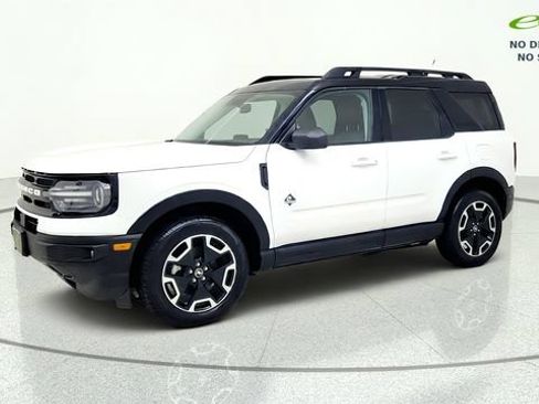 Used 2024 Ford Bronco Sport Outer Banks w/ Tech Package AWD/4WD image 4