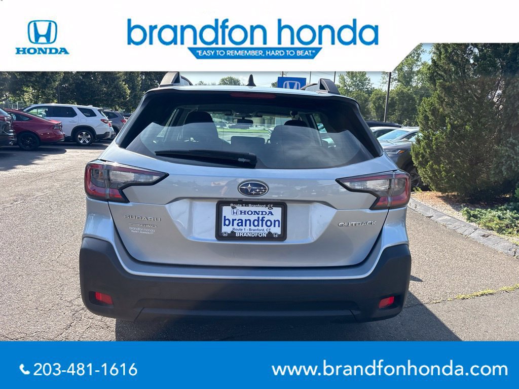Used 2025 Subaru Outback AWD/4WD image 5