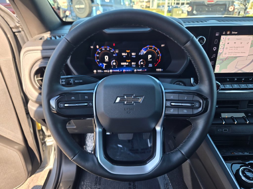 Used 2025 Chevrolet Colorado Trail Boss AWD/4WD image 25