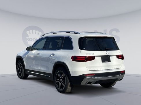 New 2026 Mercedes-Benz GLB 250 4MATIC image 4
