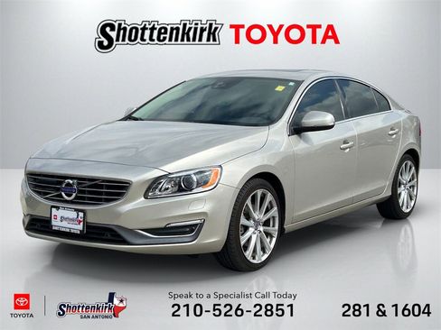 Used 2018 Volvo S60 T5 Inscription Platinum image 1