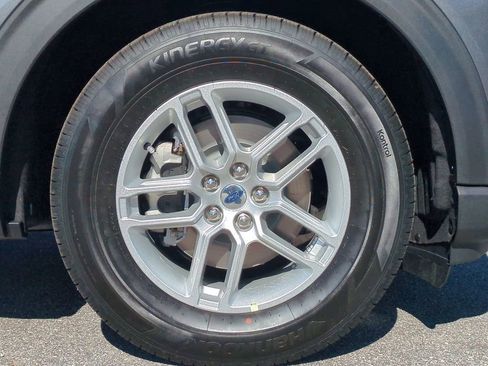 New 2026 Ford Explorer Active w/ Active Comfort Package image 12