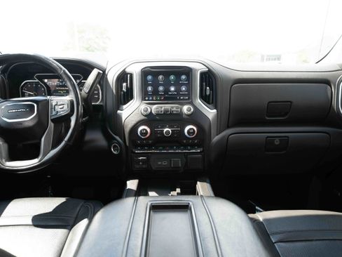 Used 2019 GMC Sierra 1500 Denali w/ Denali Ultimate Package AWD/4WD image 20