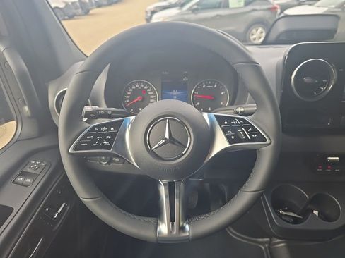 New 2025 Mercedes-Benz Sprinter 2500 image 14