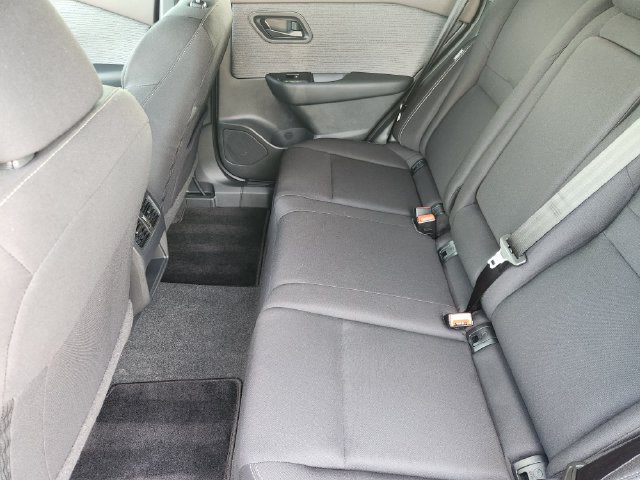 Used 2023 Nissan Rogue S FWD image 26