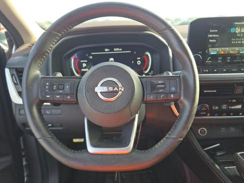 Used 2023 Nissan Rogue Platinum w/ Platinum Premium Package FWD image 11