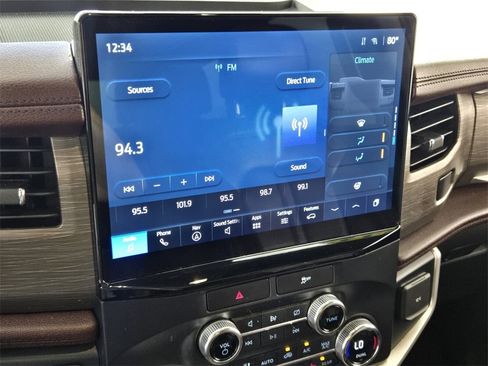 Used 2022 Ford Expedition Limited image 21