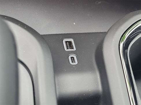 New 2026 GMC Sierra 1500 AT4 w/ Technology Package image 18