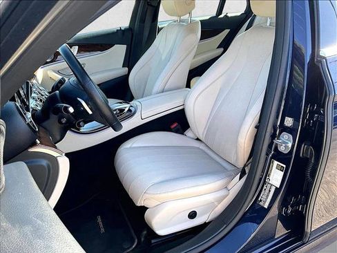 Used 2017 Mercedes-Benz E 300 4MATIC image 21