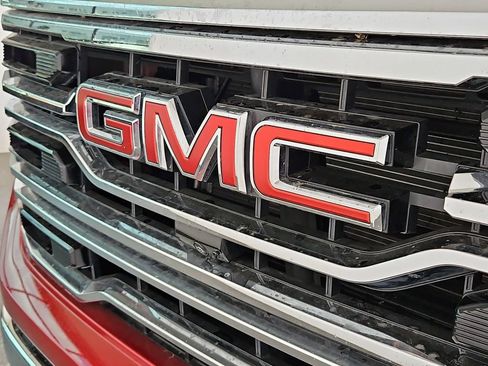 Used 2026 GMC Sierra 1500 SLT AWD/4WD image 37