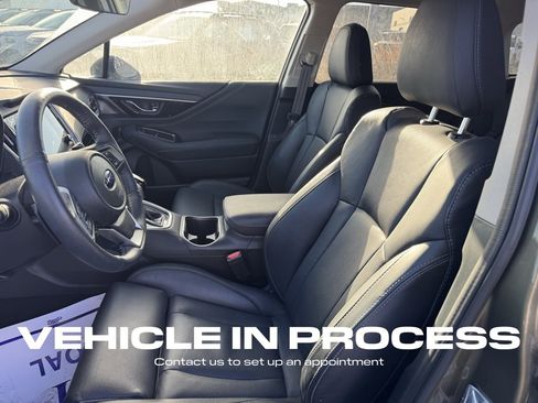 Used 2025 Subaru Outback Limited image 12