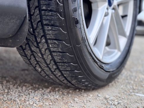Used 2018 Ford Focus SE FWD image 15