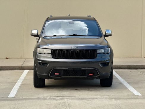 Used 2018 Jeep Grand Cherokee Limited RWD image 2