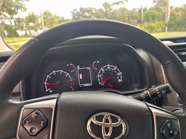 Used 2021 Toyota 4Runner SR5 Premium w/ Moonroof Package AWD/4WD image 7