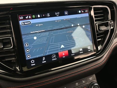 Used 2023 Dodge Durango GT image 25