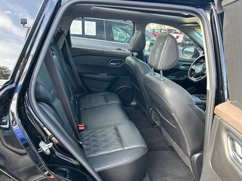 Used 2022 Nissan Rogue Platinum AWD/4WD image 45