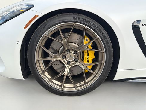 Used 2025 Mercedes-Benz AMG GT 63 image 41