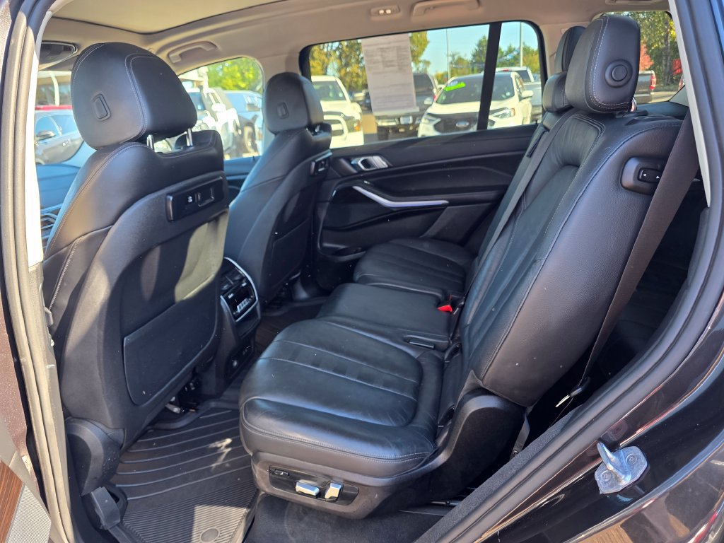 Used 2019 BMW X7 xDrive40i w/ Cold Weather Package AWD/4WD image 6